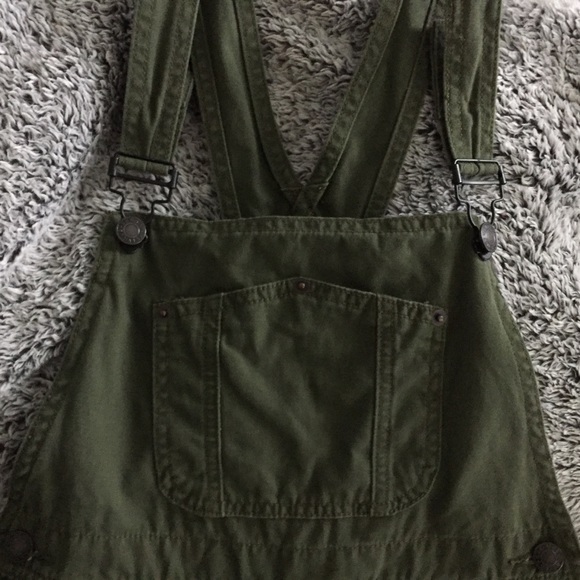 Brandy Melville Other - Army green overalls